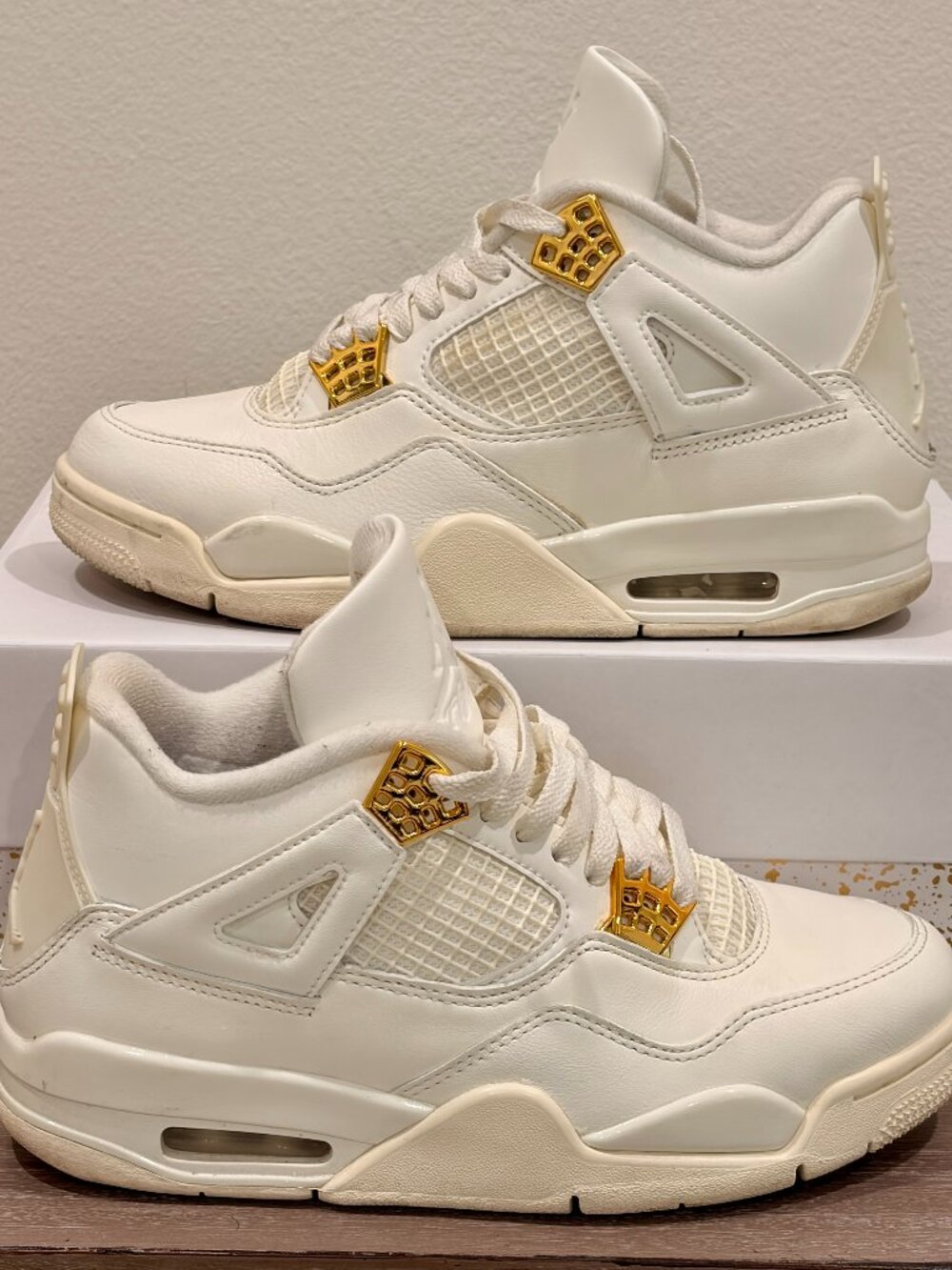 Jordan 4 Retro Metallic Gold (Women's)